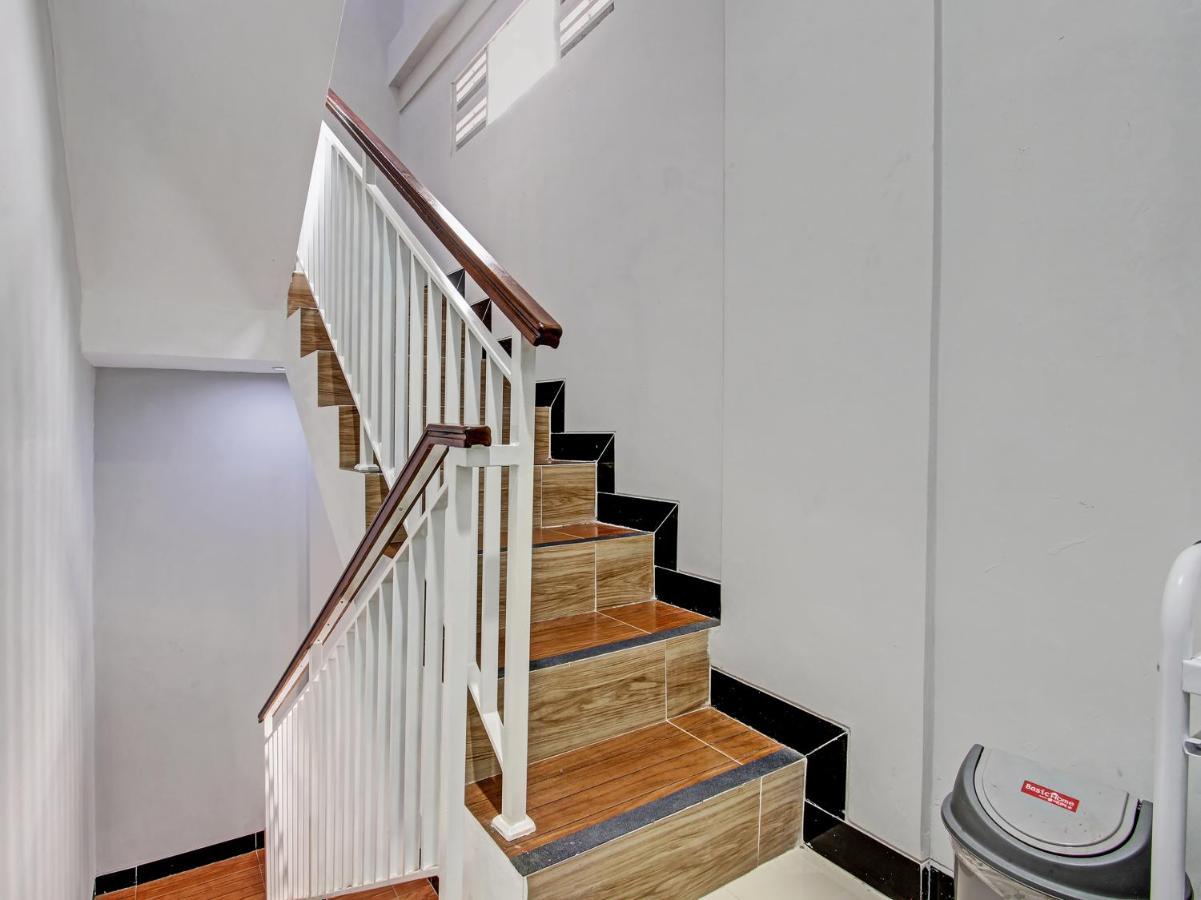 Oyo 91686 Triple S Hotel Malioboro Γιογκιακάρτα Εξωτερικό φωτογραφία