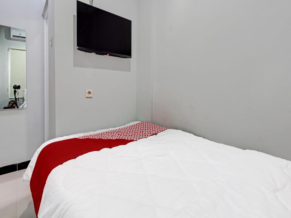 Oyo 91686 Triple S Hotel Malioboro Γιογκιακάρτα Εξωτερικό φωτογραφία