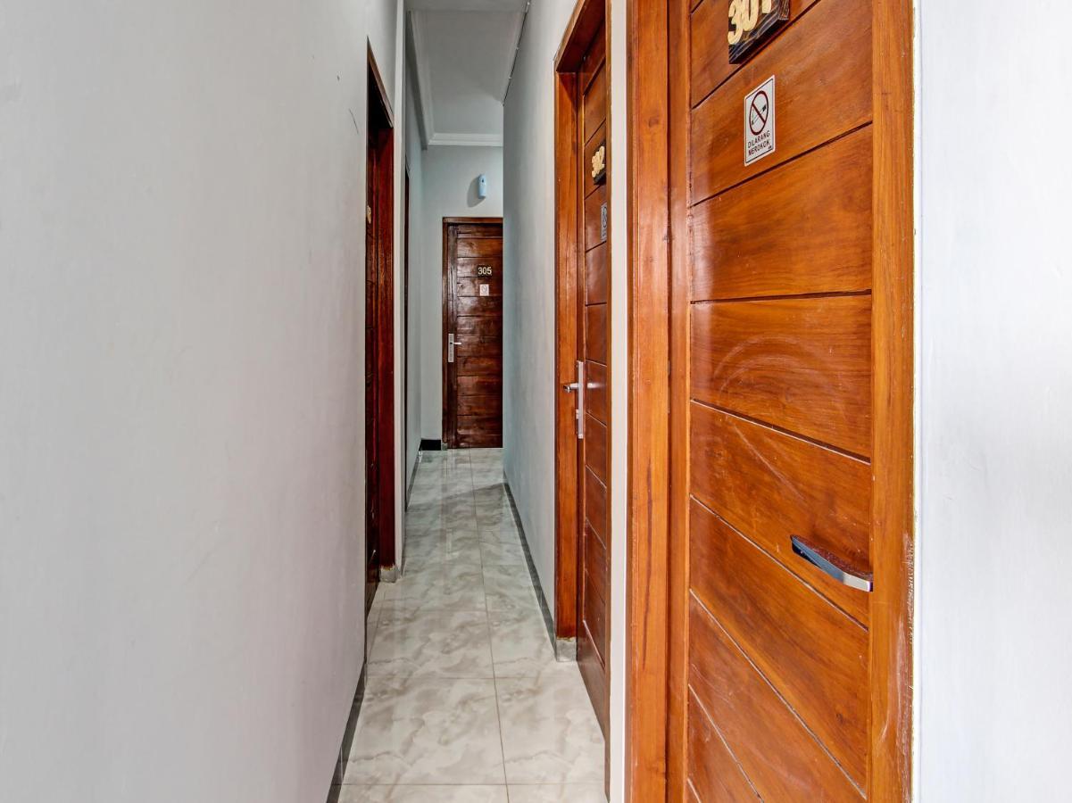 Oyo 91686 Triple S Hotel Malioboro Γιογκιακάρτα Εξωτερικό φωτογραφία